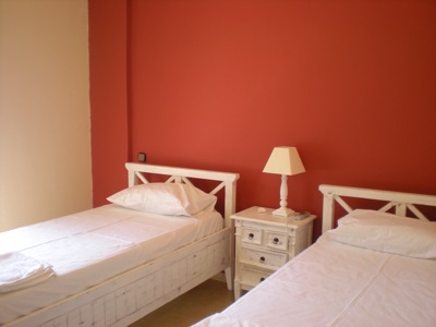 Bedrooms 2